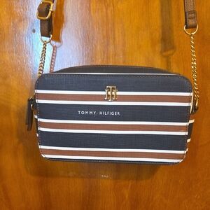 Tommy Hilfiger Crossbody Bag